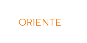 Logo Oriente Academia branco e laranja